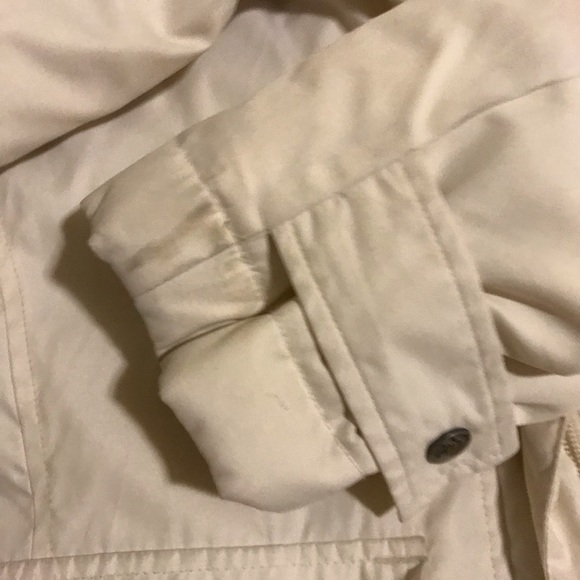 Women’s Columbia Down Jacket with Detachable Hood - Picture 10 of 16